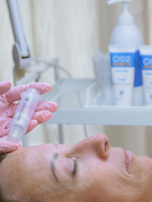 Pourquoi les soins réguliers en institut changent vraiment la peau